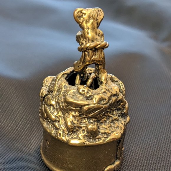 Artisan Handcrafted VTG Daniel Riccio 1984 Bronze Bears Bell. Calling collectors - Picture 5 of 16